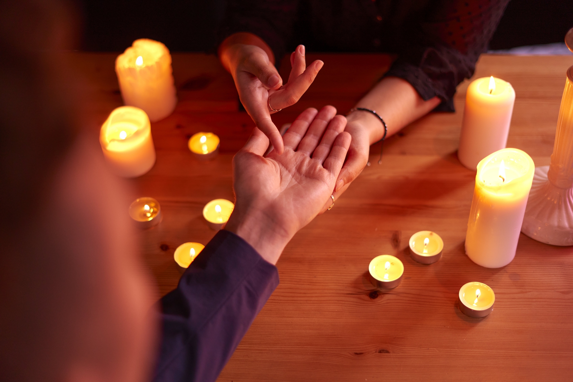 手相を占う画像