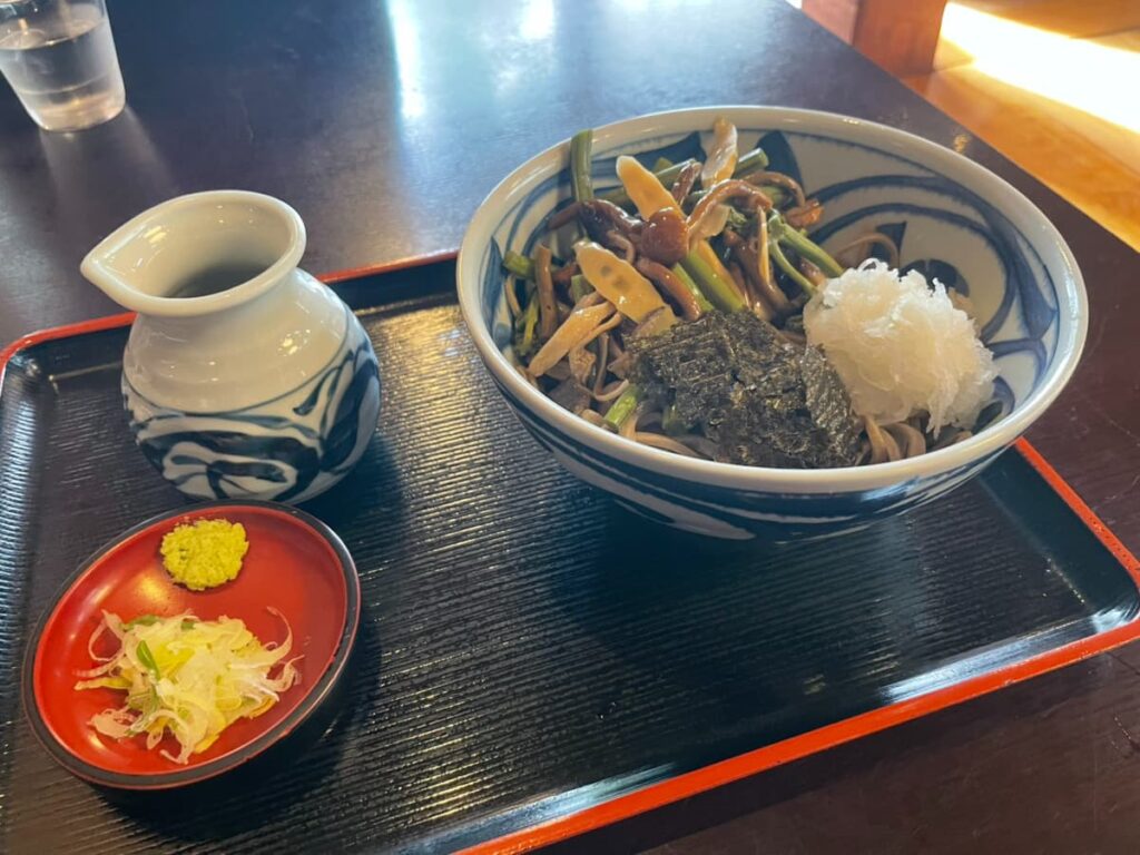 蕎傳の蕎麦の写真
